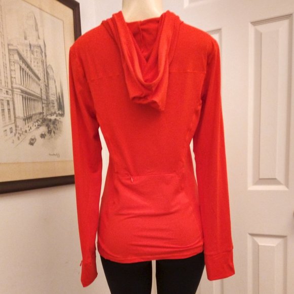 NWT! Fabletics Phoenix Run Electric Cherry Hoodie-Size M - Picture 4 of 12